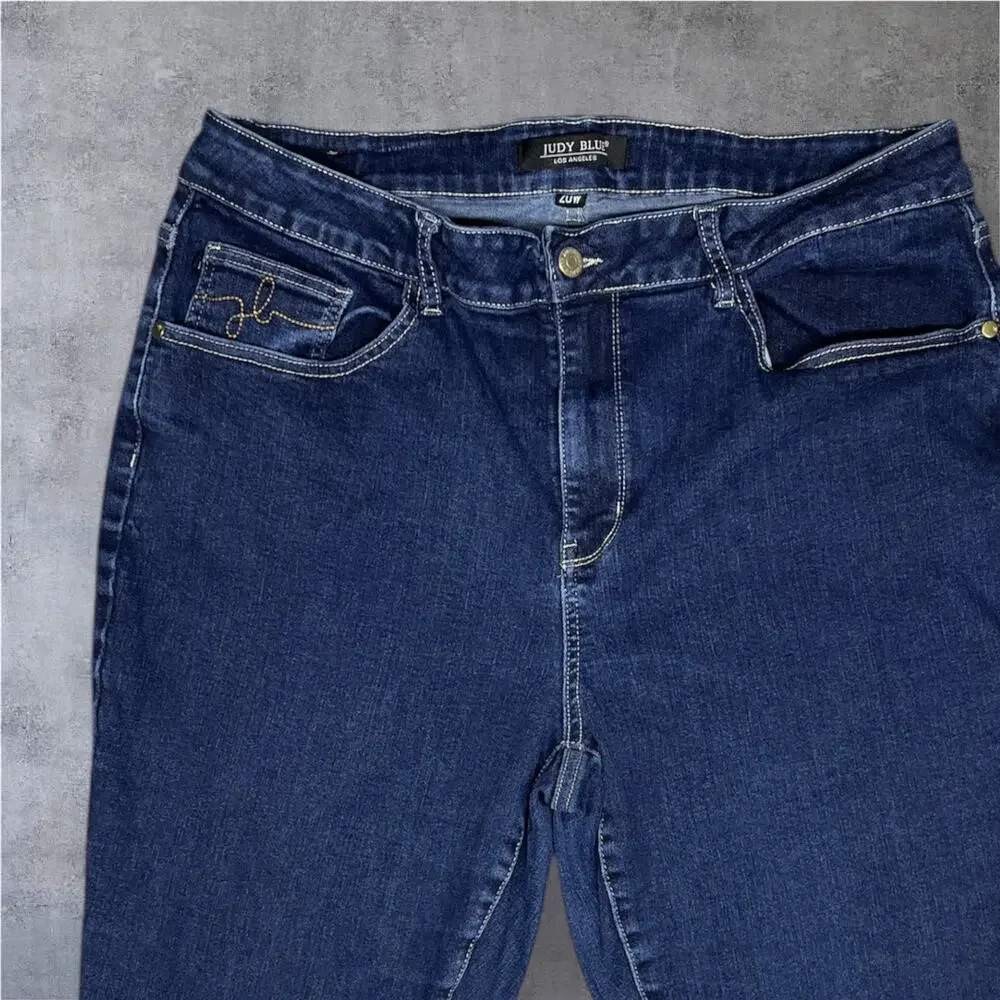 Judy Blue Jeans 20W JB88273 High Rise Straight Leg Rinse Wash Mom Denim